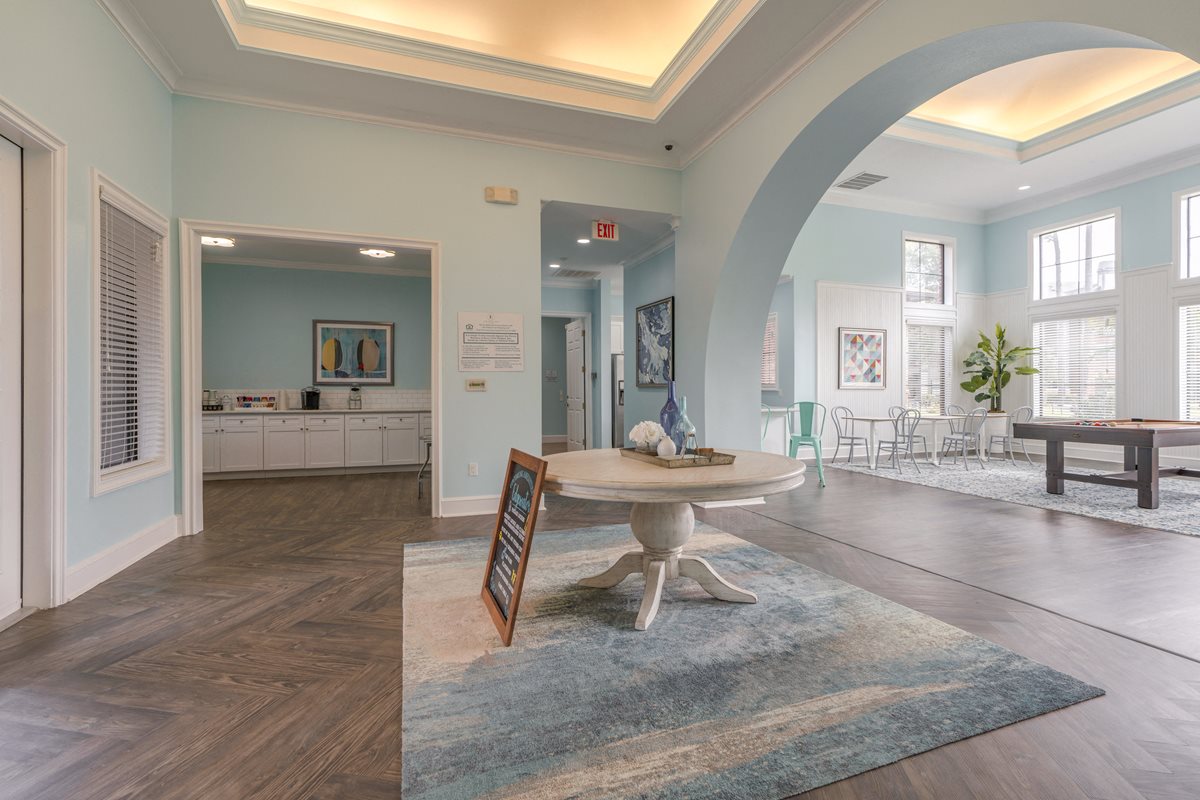 The Edgewater At Klein Apartments